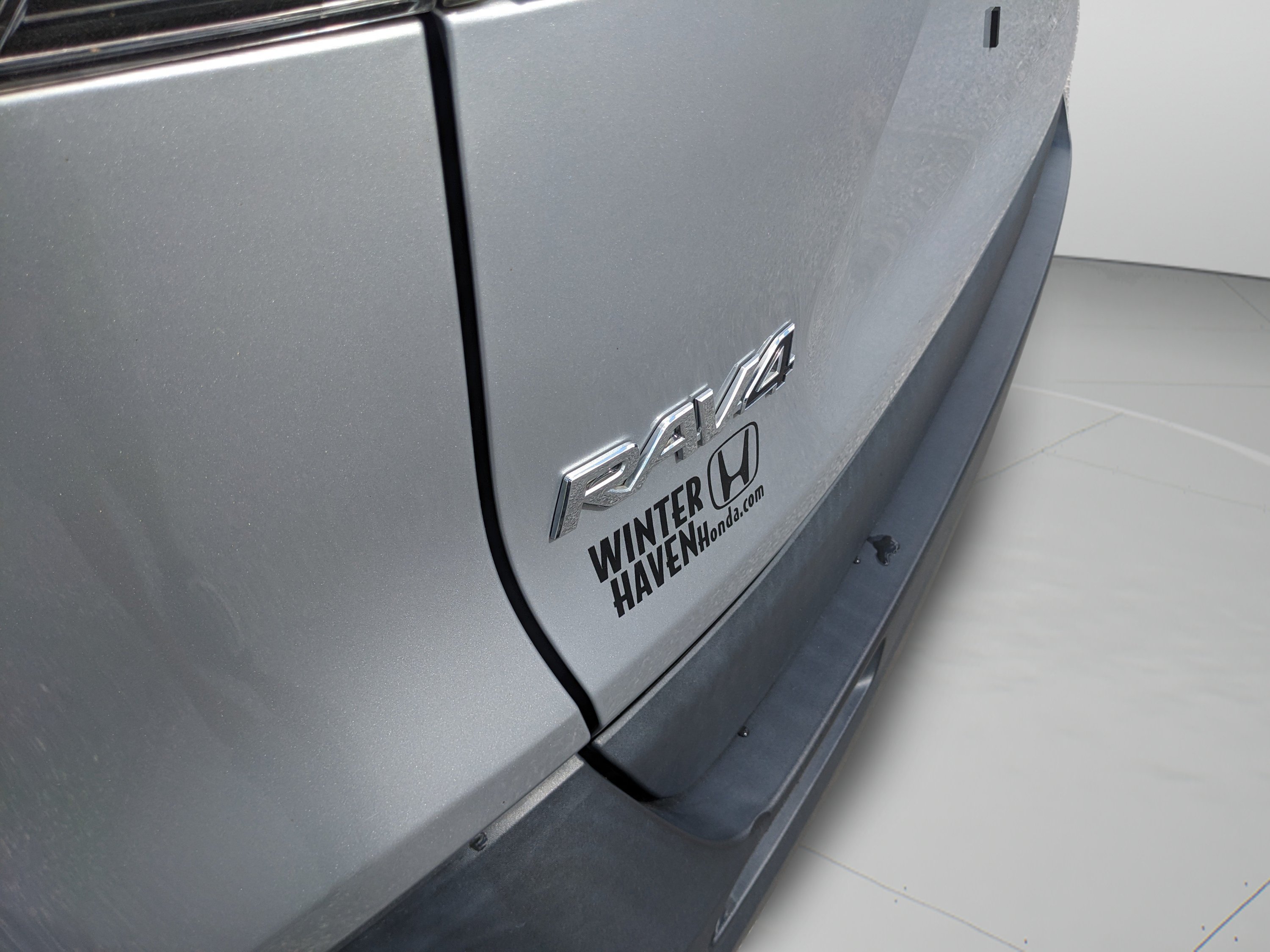 Used 2022 Toyota RAV4 XLE FWD image 40
