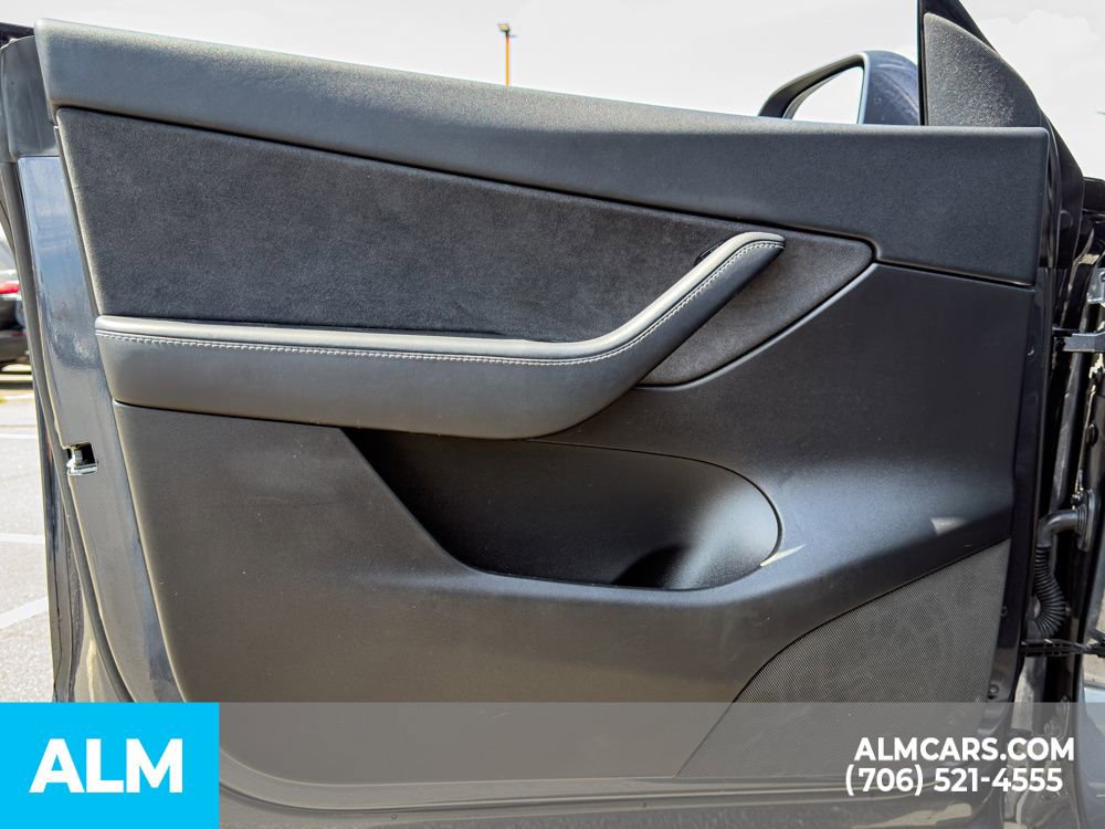 Used 2021 Tesla Model Y Performance image 11