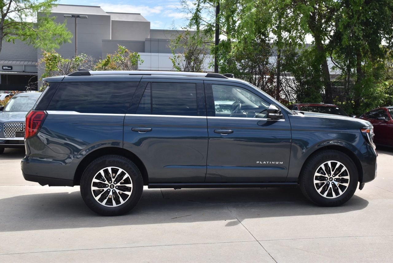 Certified 2025 Ford Expedition Platinum image 6