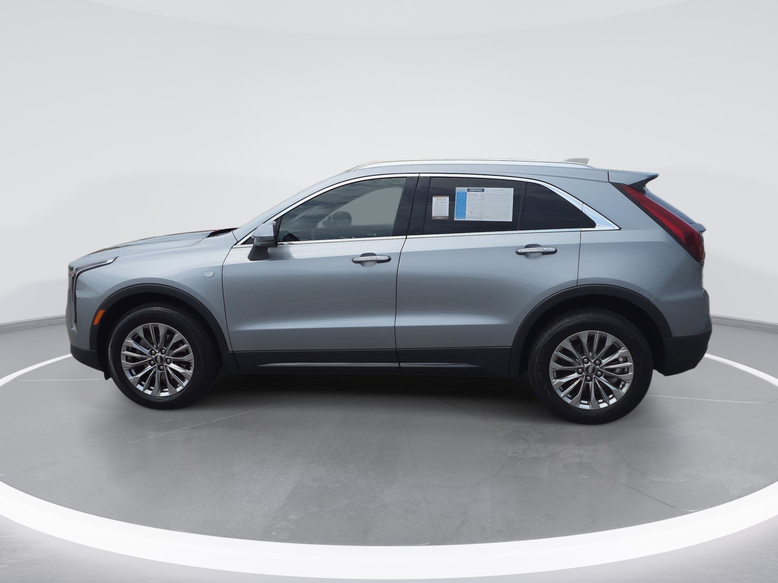 Certified 2025 Cadillac XT4 Premium Luxury AWD/4WD image 6