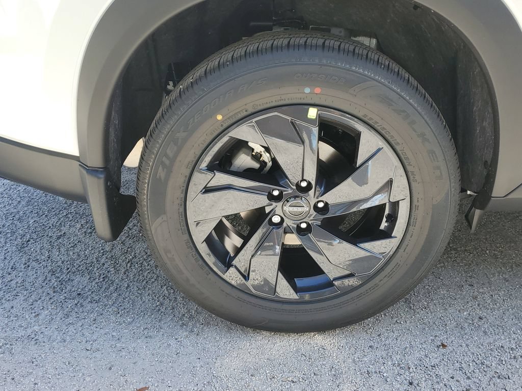 New 2026 Nissan Rogue SV w/ Cold Weather Package FWD image 7