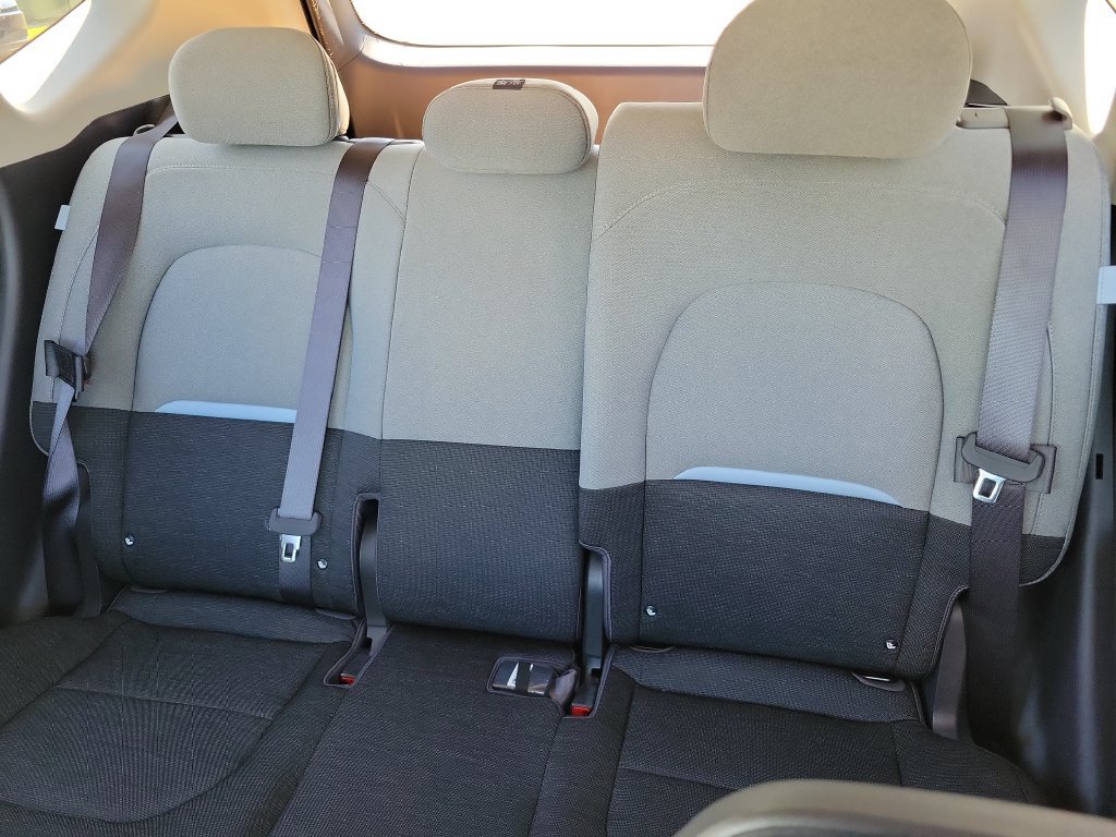 New 2027 Kia Seltos S FWD image 16