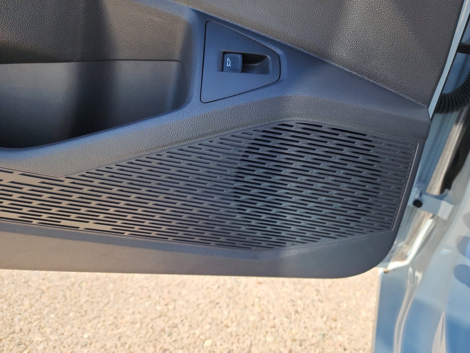 Certified 2025 Volkswagen Jetta Sport image 27