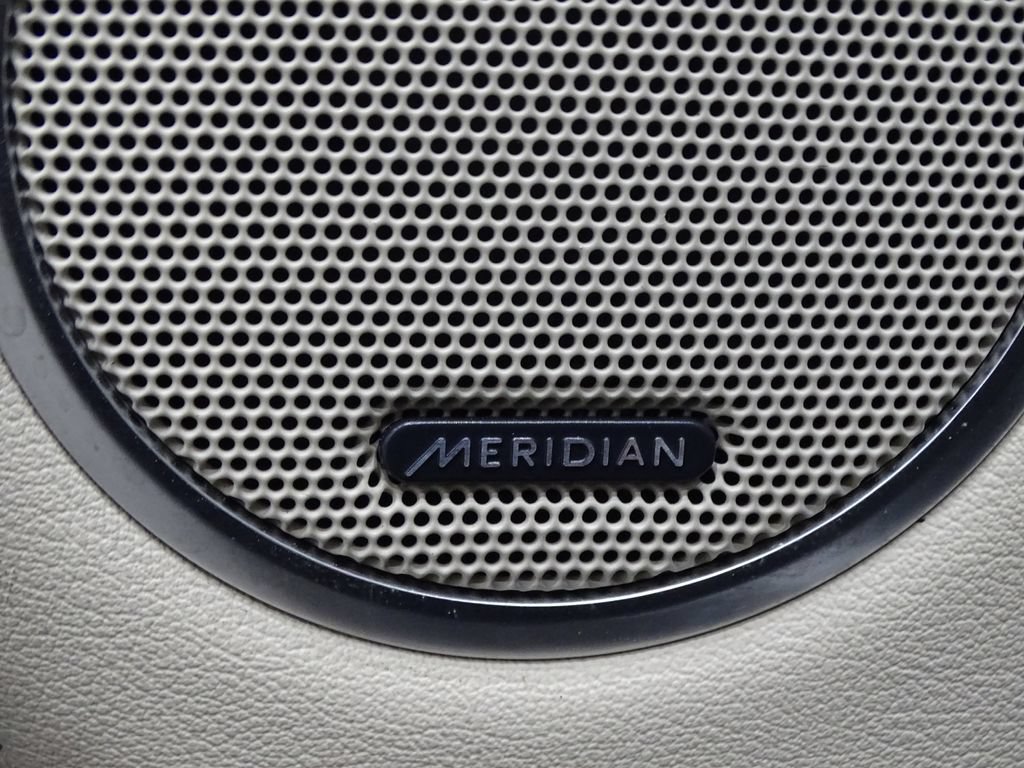 Used 2017 Land Rover Range Rover HSE AWD/4WD image 19