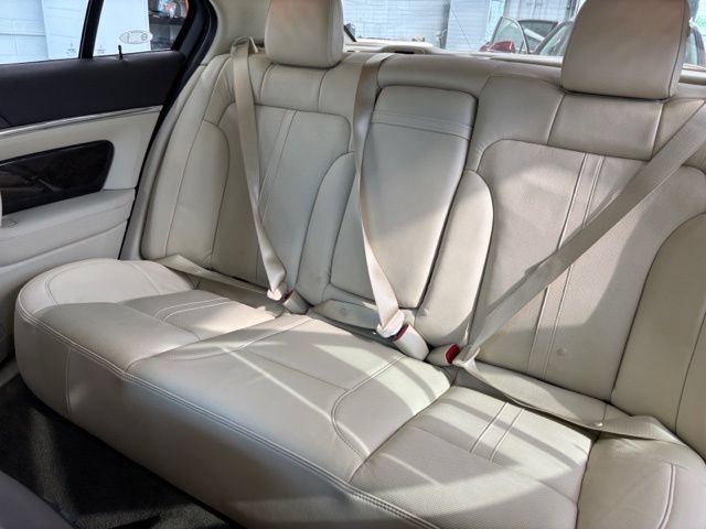 Used 2015 Lincoln MKS AWD w/ Equipment Group 101A image 24