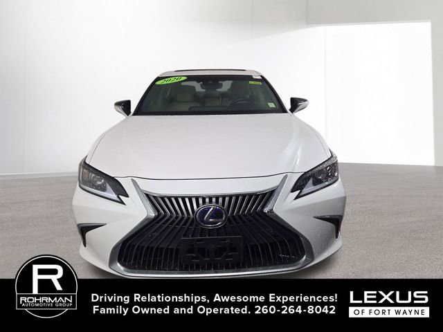 Used 2020 Lexus ES 300h w/ Accessory Package image 3
