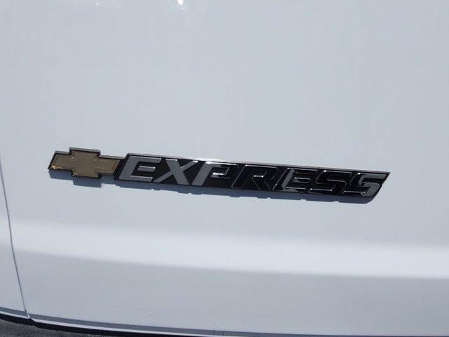 New 2026 Chevrolet Express 2500 Extended w/ Communications Package RWD image 28