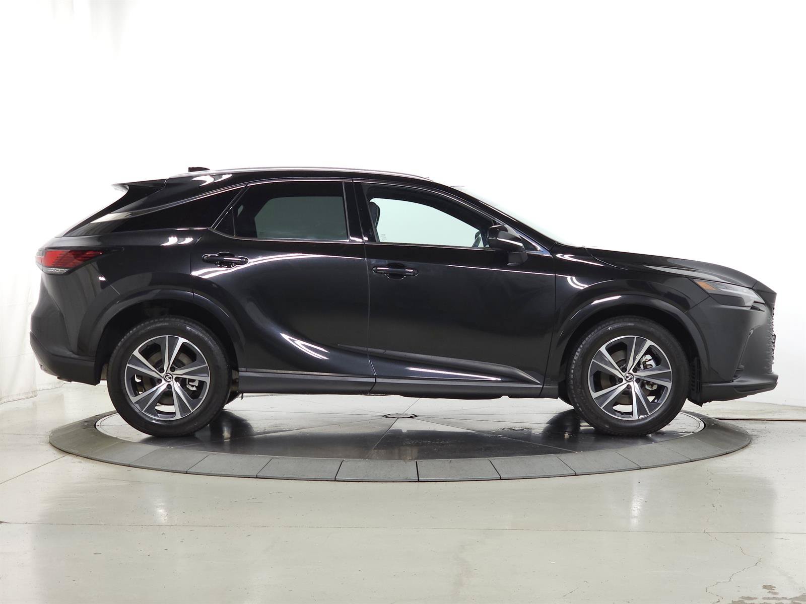 Certified 2023 Lexus RX 350 Premium w/ Cold Area Package AWD/4WD image 11