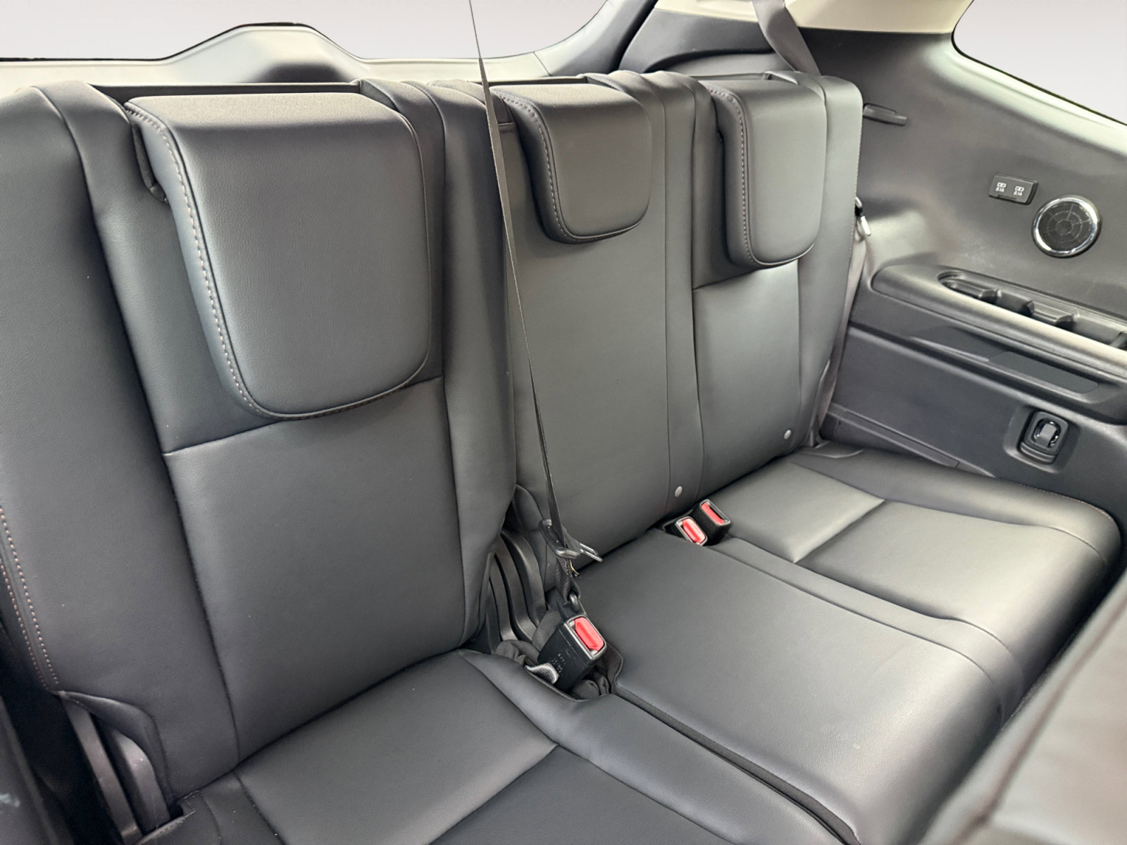 Certified 2025 Subaru Ascent Bronze Edition w/ Popular Package #2 image 18