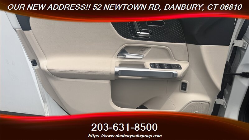 Used 2025 Mercedes-Benz GLB 250 4MATIC image 10