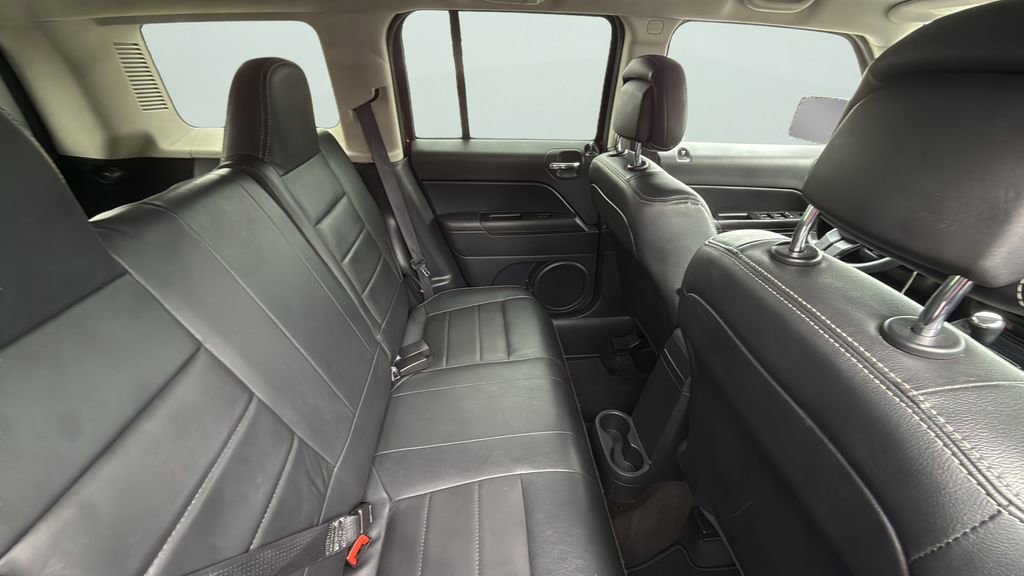 Used 2017 Jeep Patriot High Altitude AWD/4WD image 14