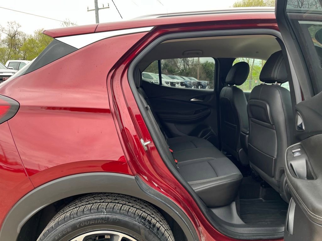 Used 2023 Buick Encore GX Select w/ Safety Package II AWD/4WD image 29