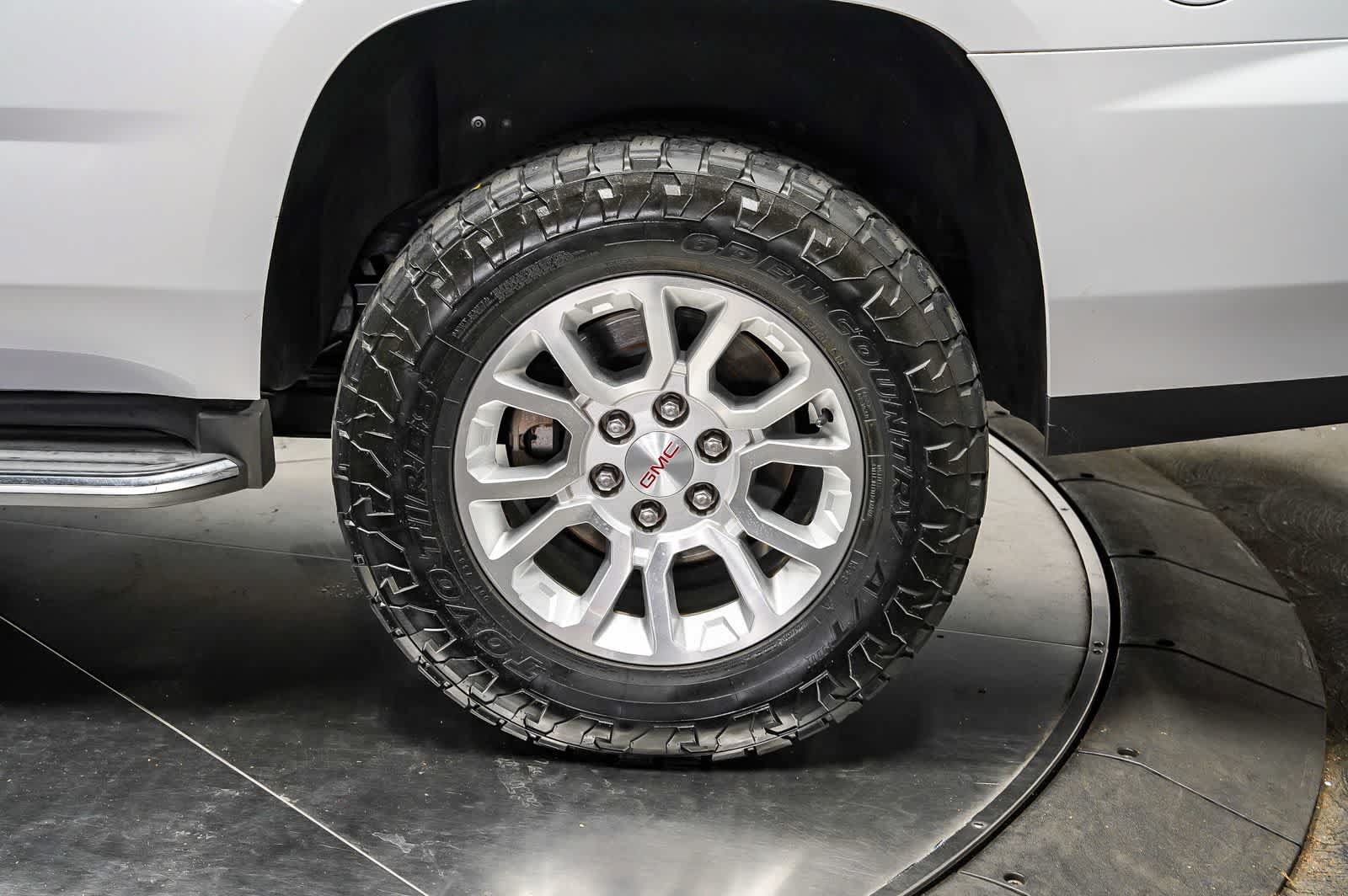 Used 2015 GMC Yukon SLE AWD/4WD image 10