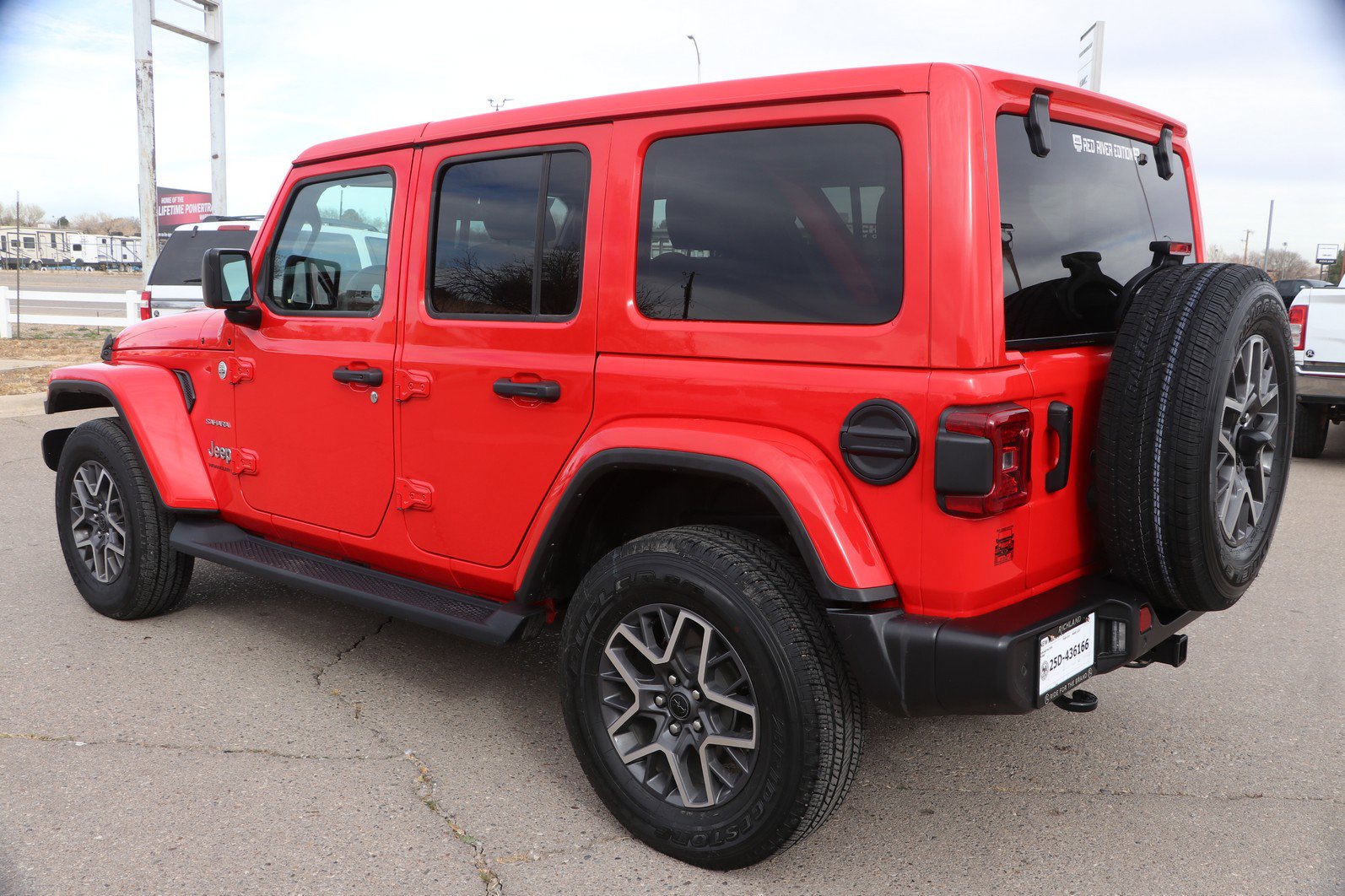 Used 2024 Jeep Wrangler Sahara w/ Technology Group image 5