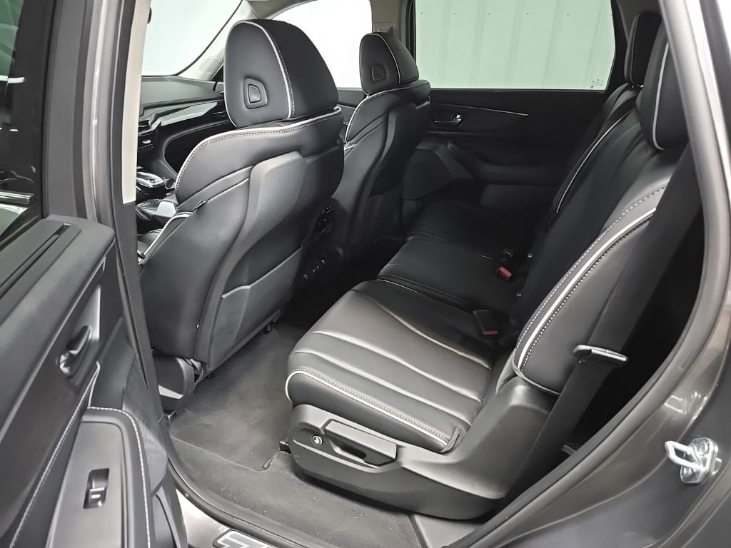 Used 2023 Acura MDX SH-AWD w/ Advance Package image 31