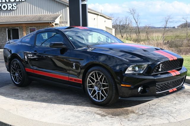 Used 2011 Ford Mustang Shelby GT500 w/ SVT Performance Pkg image 3