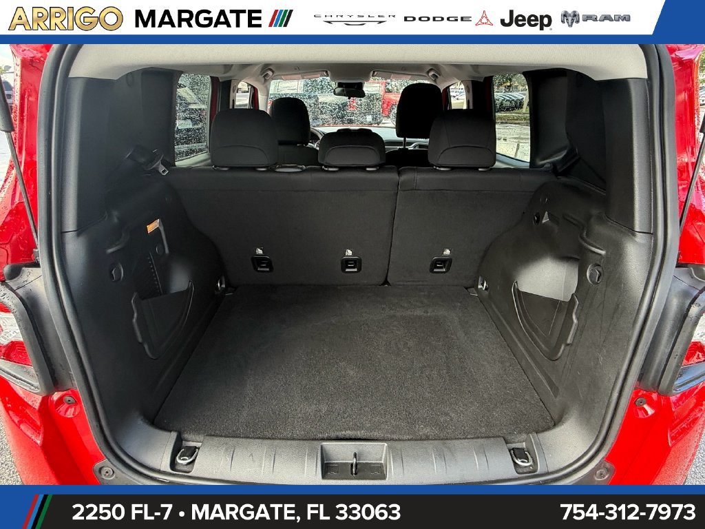 Certified 2023 Jeep Renegade Latitude AWD/4WD image 14