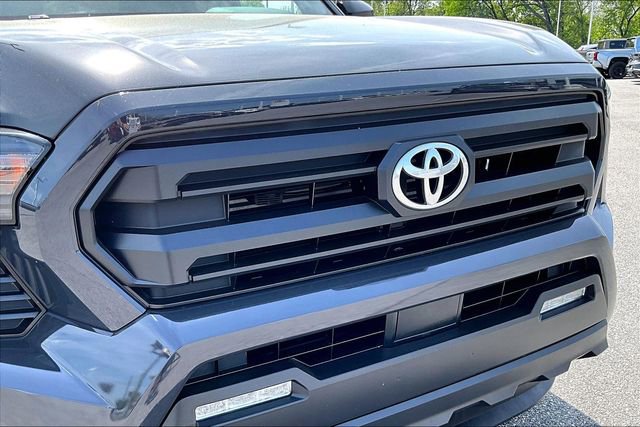 Used 2025 Toyota Tacoma SR5 image 27
