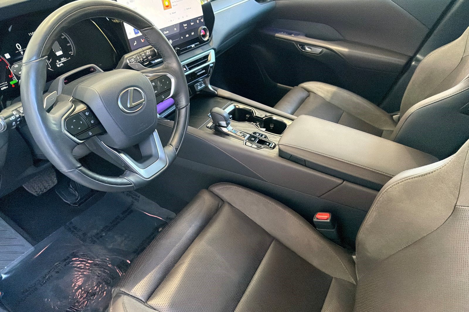Certified 2025 Lexus RX 450h AWD w/ Convenience Package image 11