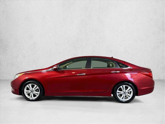 Used 2012 Hyundai Sonata Limited w/ Navigation Pkg FWD image 2