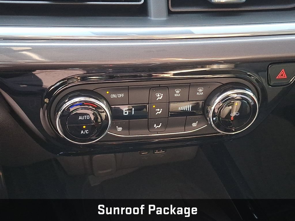 Used 2025 Chevrolet Trax ACTIV w/ Sunroof Package FWD image 19