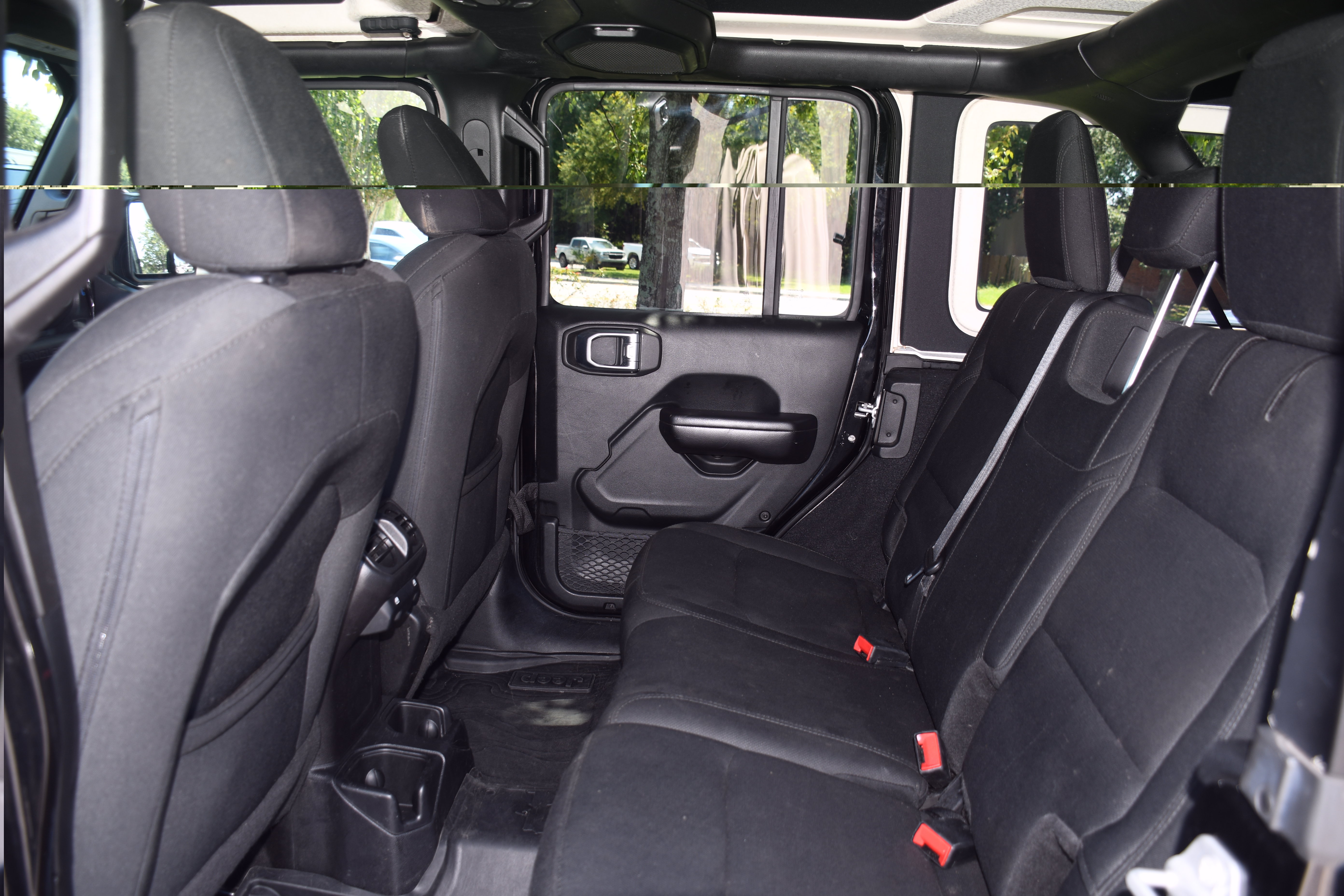 Used 2019 Jeep Wrangler Unlimited Sport S AWD/4WD image 15
