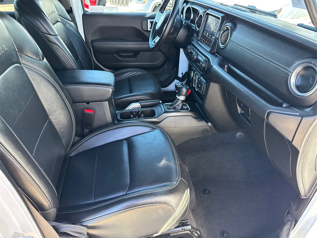 Certified 2022 Jeep Wrangler Unlimited Sahara w/ Cold Weather Group image 16