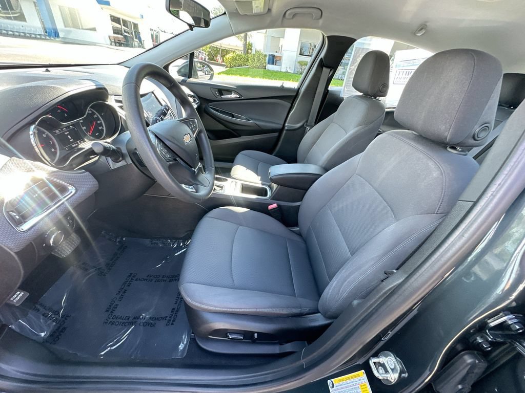 Certified 2019 Chevrolet Cruze LT w/ Convenience Package FWD image 20