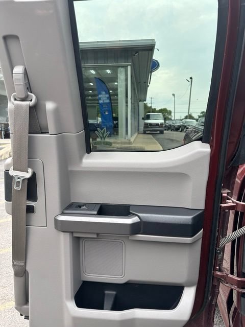 Used 2015 Ford F150 XLT w/ Equipment Group 301A Mid AWD/4WD image 15