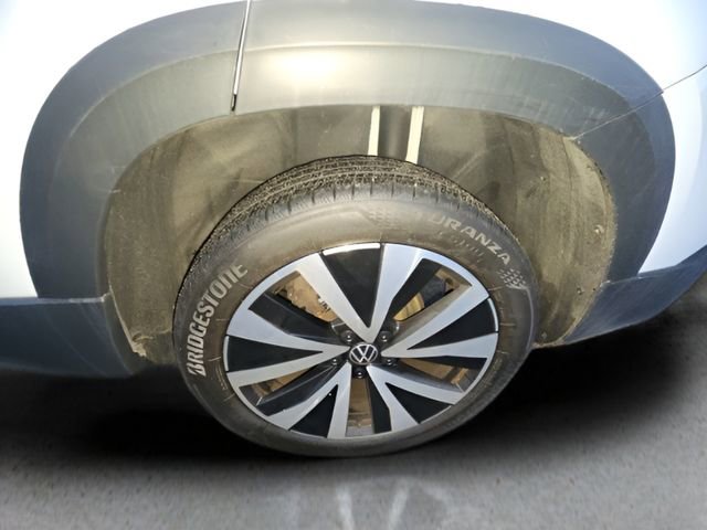 Used 2024 Volkswagen Taos SE image 11