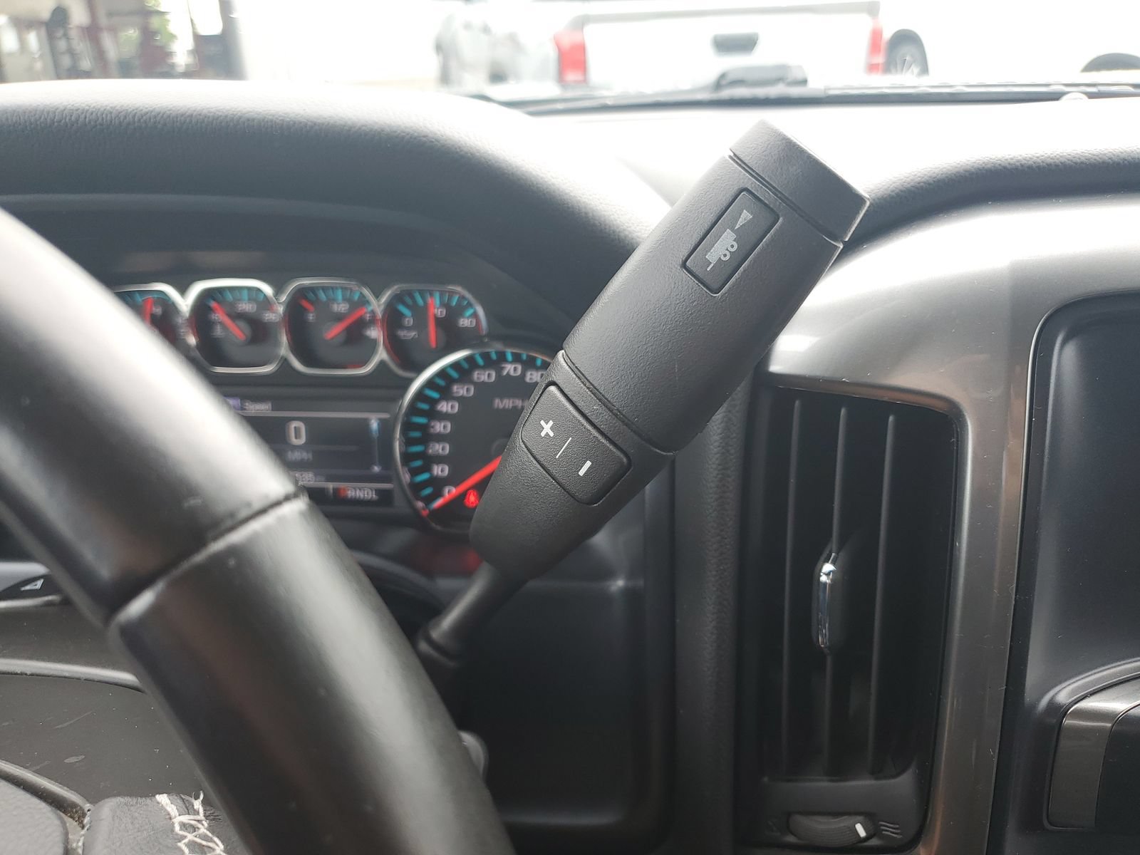Used 2018 Chevrolet Silverado 1500 LT w/ All Star Edition AWD/4WD image 24