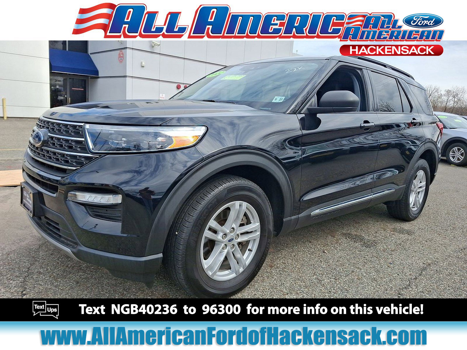 Certified 2022 Ford Explorer XLT w/ Equipment Group 202A image 1