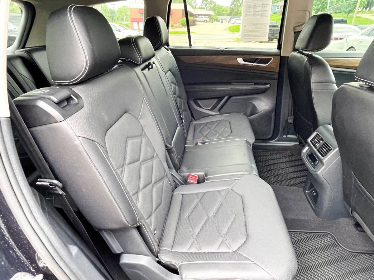 Used 2024 Volkswagen Atlas SE FWD image 13