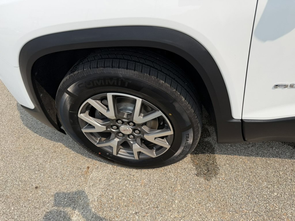 Certified 2020 GMC Acadia SLE w/ Driver Convenience Package AWD/4WD image 16