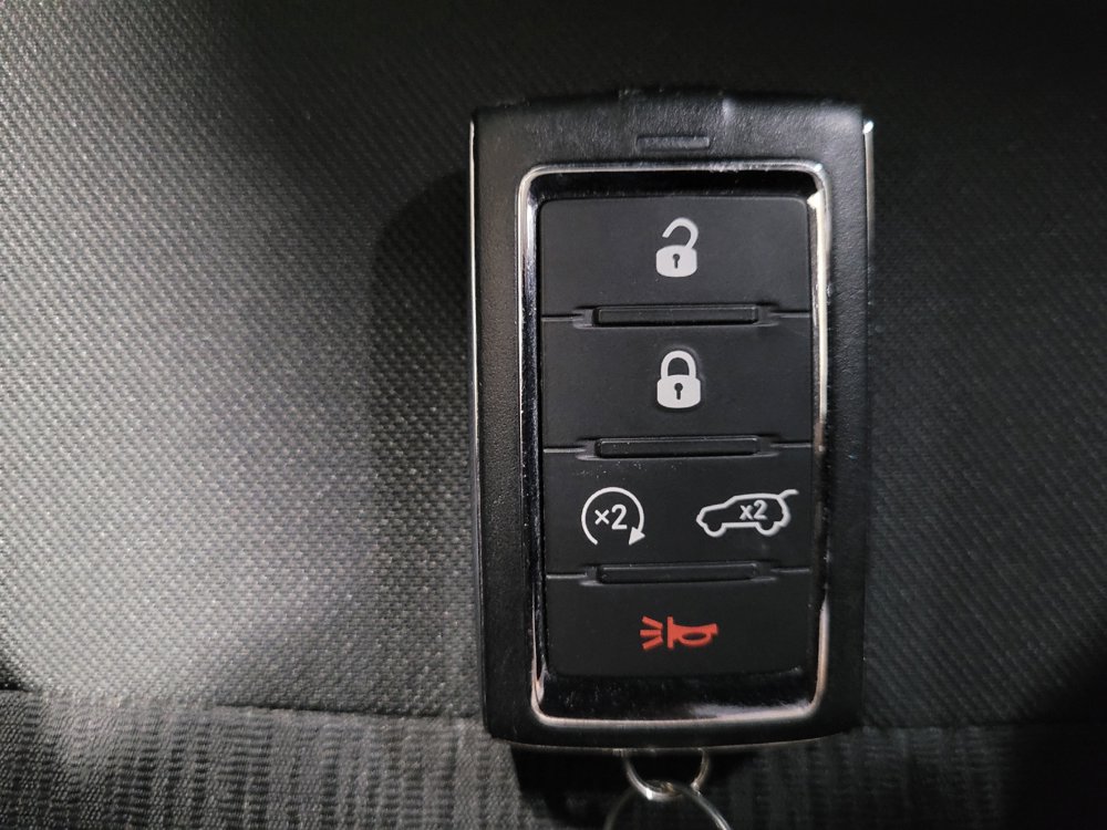 Used 2022 Jeep Grand Cherokee L Laredo w/ Luxury Tech Group I AWD/4WD image 32