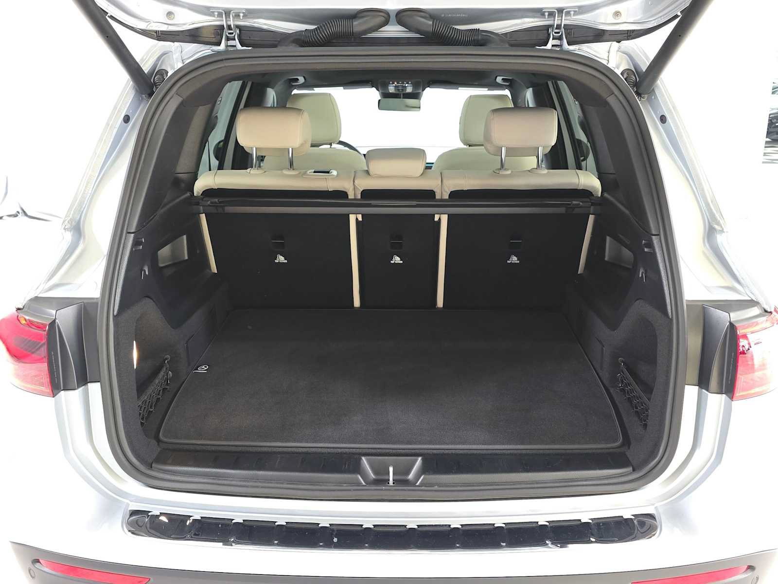 Used 2026 Mercedes-Benz GLB 250 4MATIC image 14