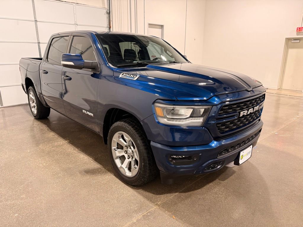 Used 2022 RAM 1500 Big Horn AWD/4WD image 3