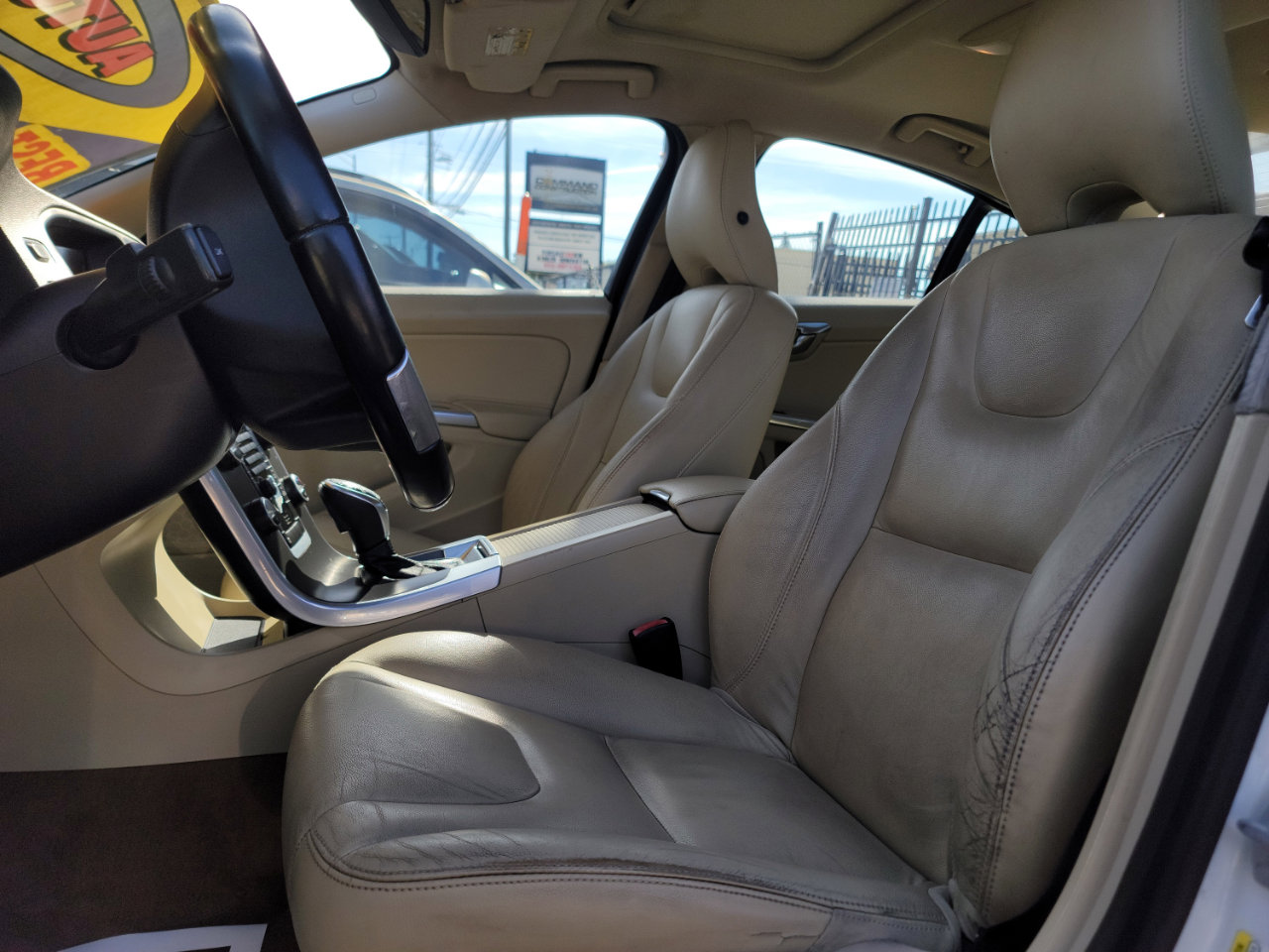 Used 2015 Volvo S60 T5 Premier image 10