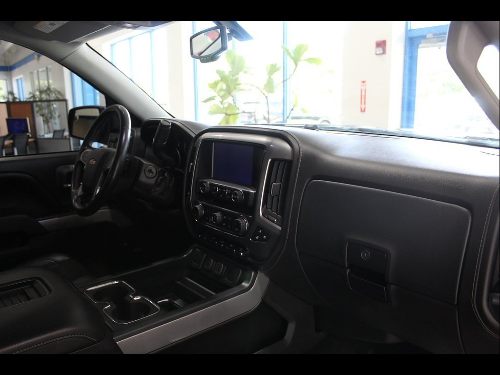 Used 2017 Chevrolet Silverado 1500 LTZ Z71 w/ LTZ Plus Package AWD/4WD image 23