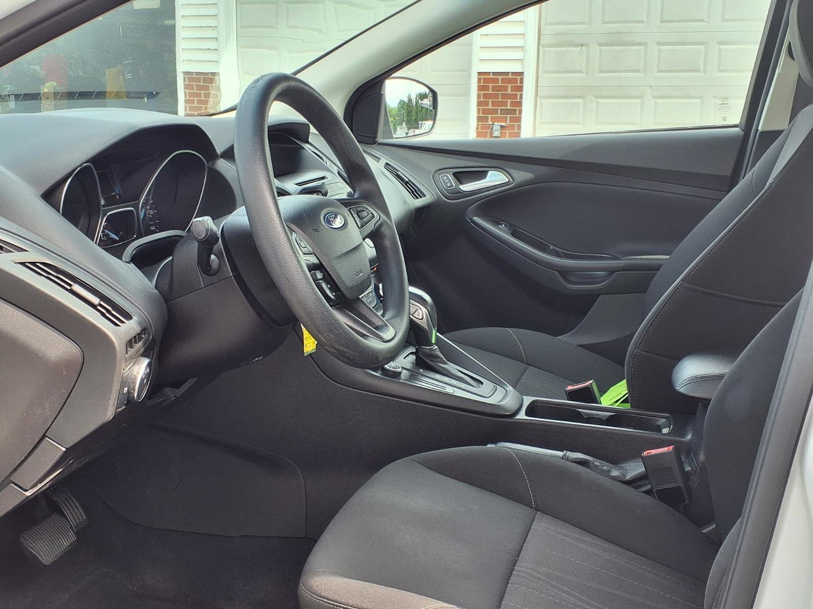 Used 2015 Ford Focus SE FWD image 8