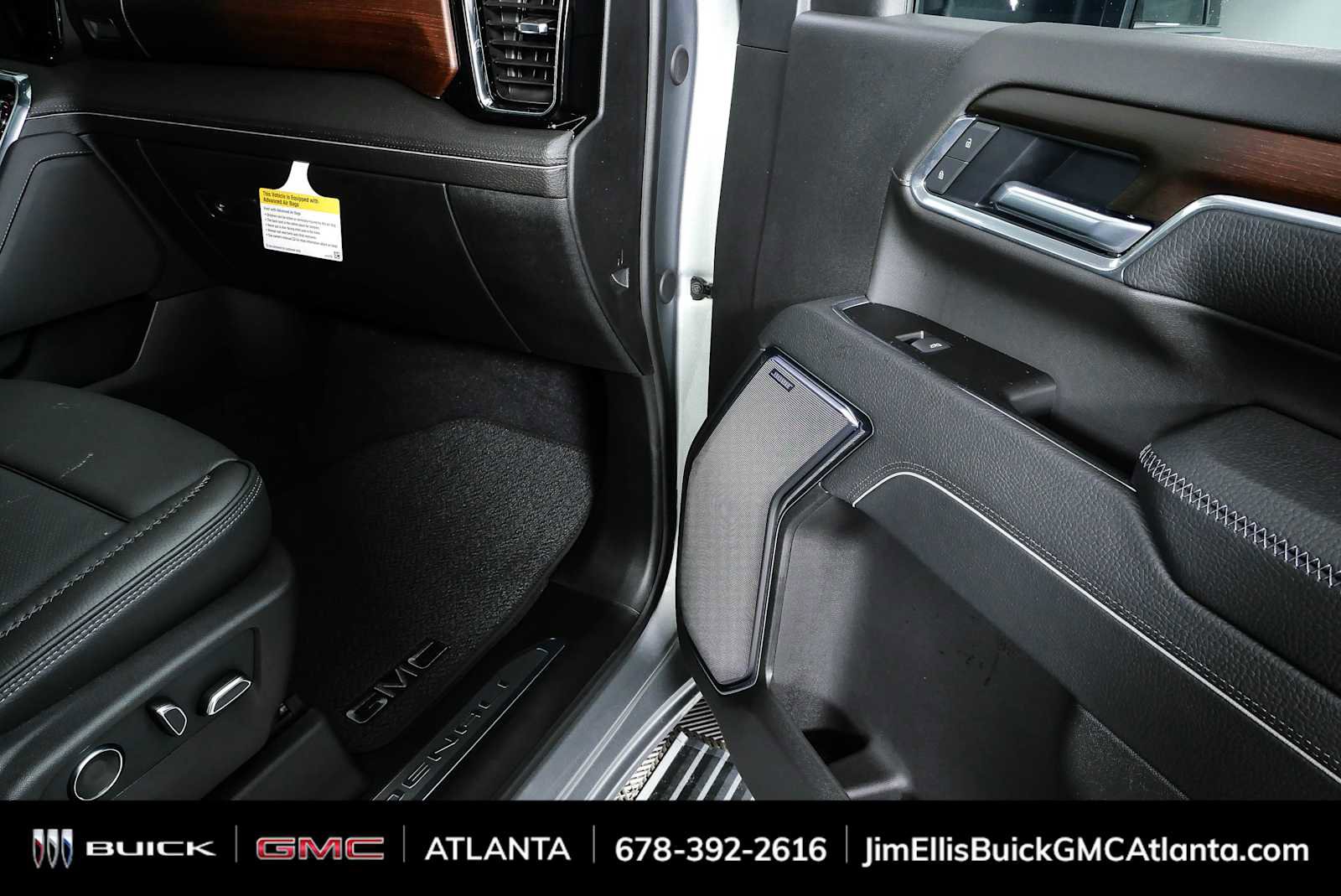 New 2026 GMC Sierra 2500 Denali w/ Denali Reserve Package AWD/4WD image 25