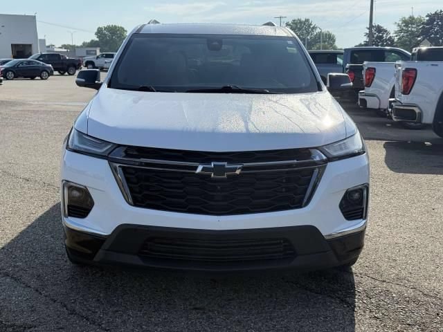 Used 2023 Chevrolet Traverse Premier w/ Redline Edition AWD/4WD image 3