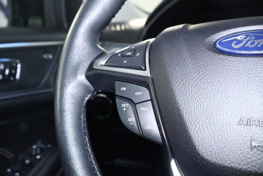 Used 2024 Ford Edge Titanium image 21