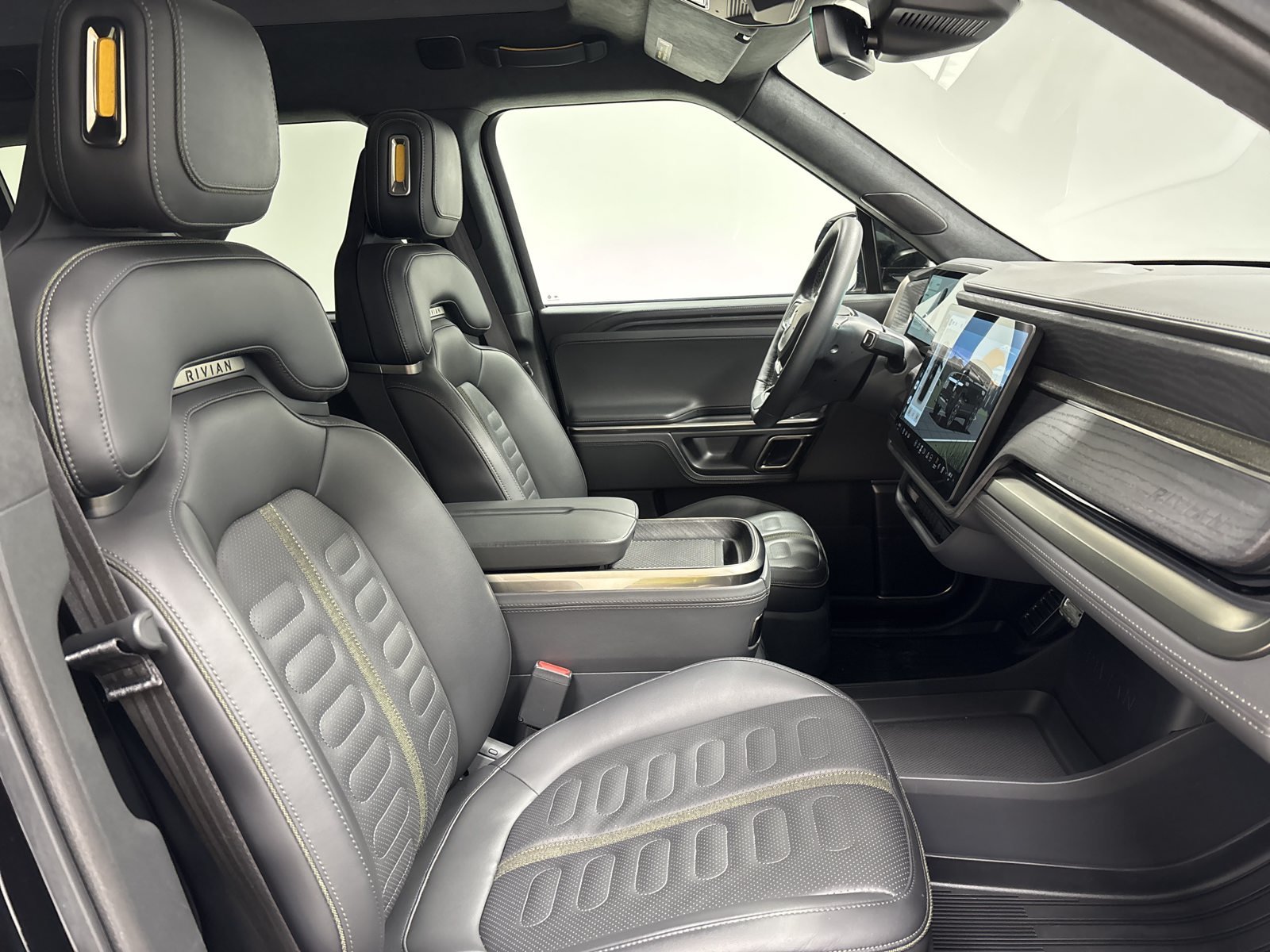 Used 2023 Rivian R1S Adventure Quad AWD/4WD image 24