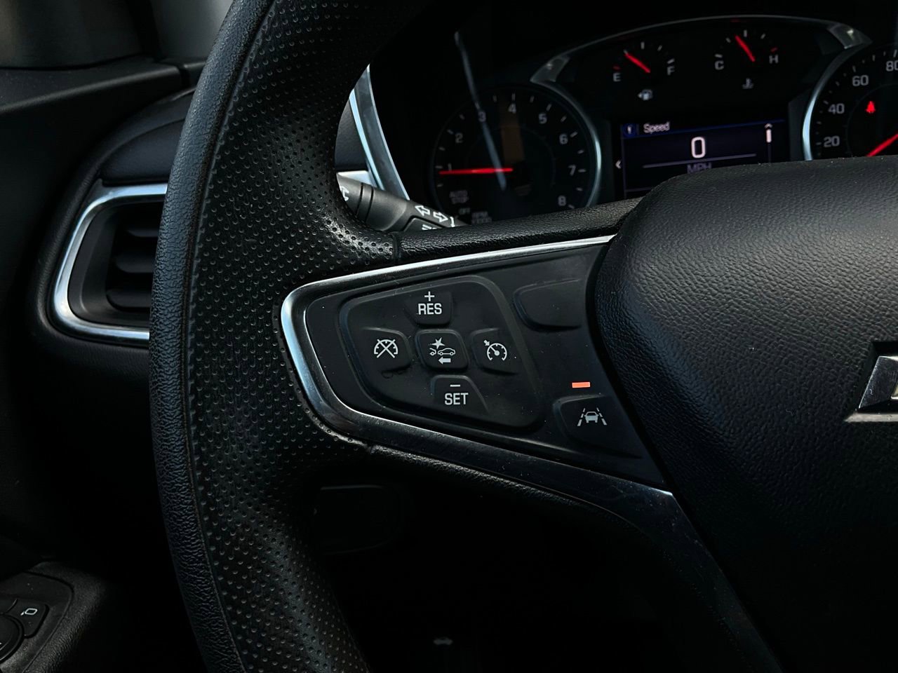 Used 2020 Chevrolet Equinox LT image 33