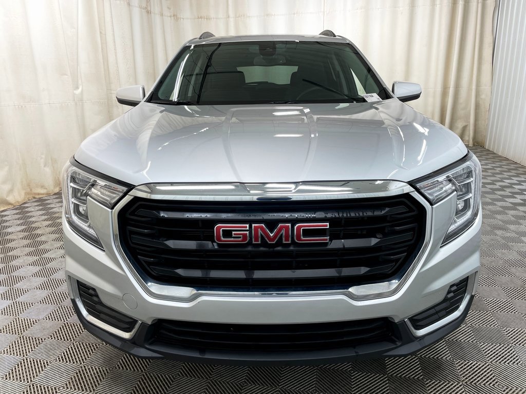 Certified 2022 GMC Terrain SLE w/ Driver Convenience Package image 13