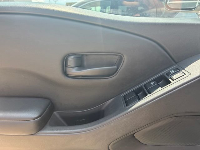 Used 2025 Nissan Frontier S RWD image 19