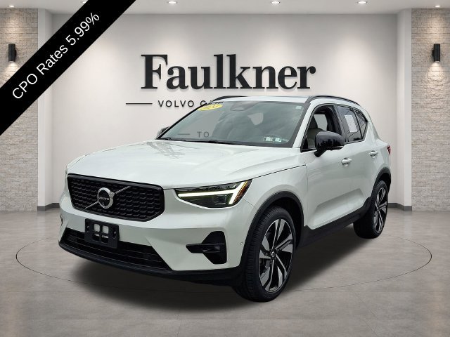 Certified 2024 Volvo XC40 B5 Ultimate w/ Climate Package AWD/4WD image 3