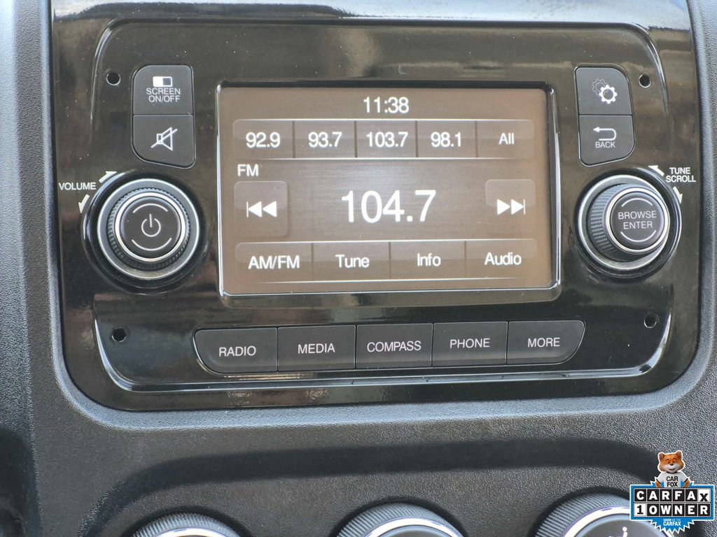 Used 2018 RAM ProMaster 3500 w/ Premium Appearance Group FWD image 19