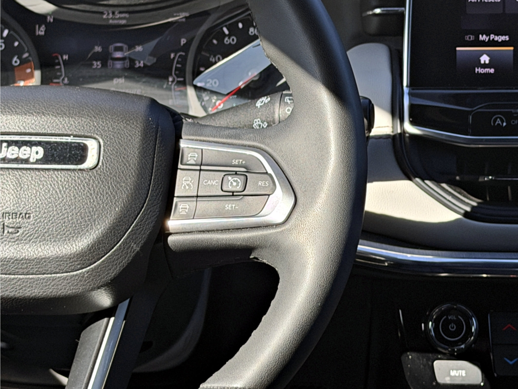 Used 2024 Jeep Compass Limited AWD/4WD image 13